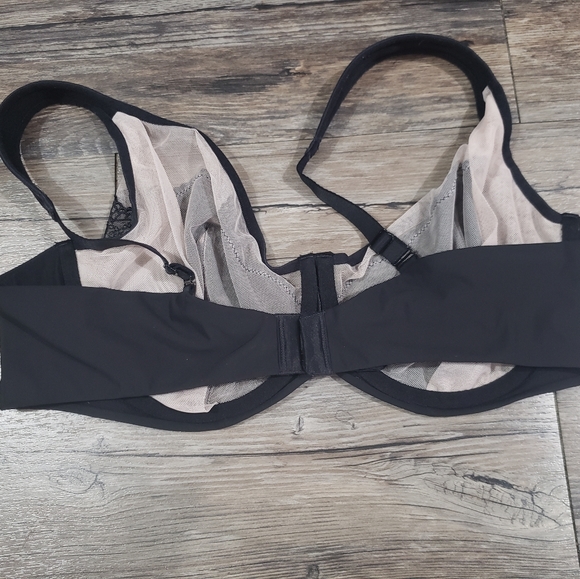 Berlei sexy sheer lace bra 42b - Picture 5 of 7